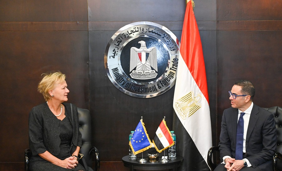 El-Khatib discusses trade, investment cooperation with EU Ambassador

